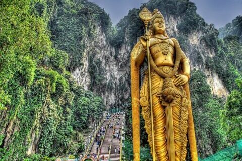 lord murugan temple statue malaysia 1455777702