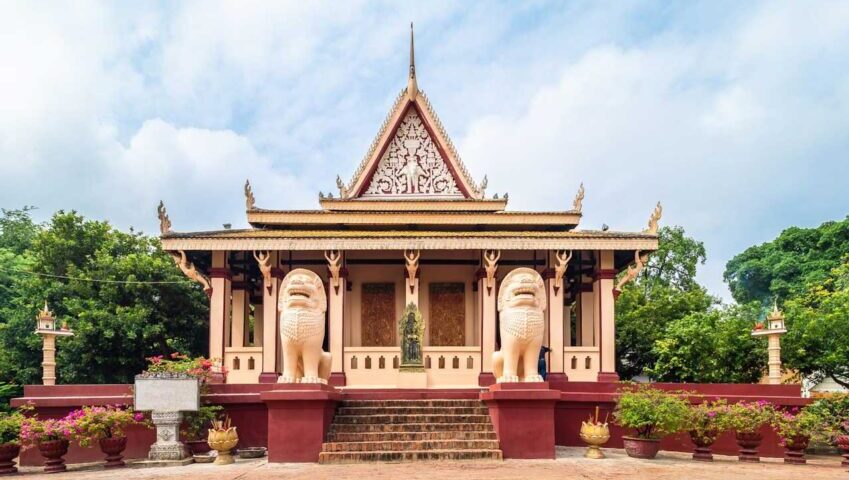 Wat Phnom Temple in Phnom Penh Cambodia