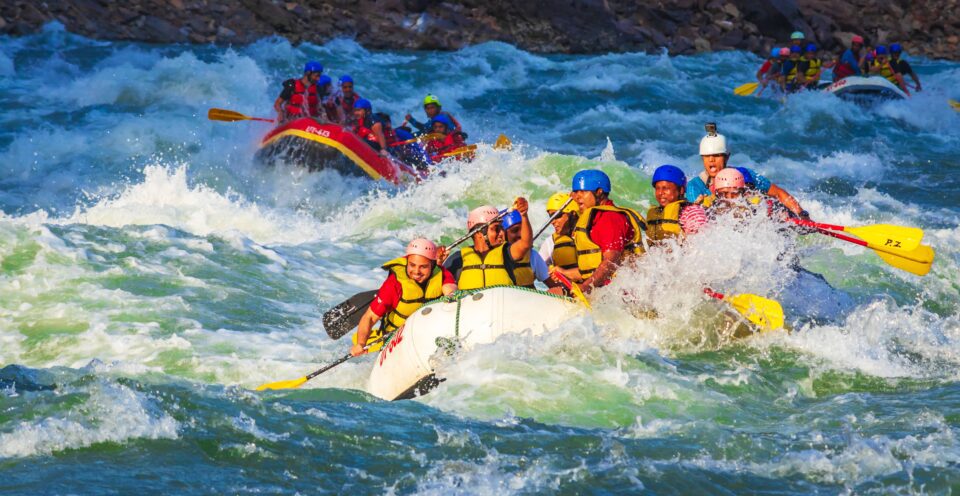 white water rafting in rishikesh